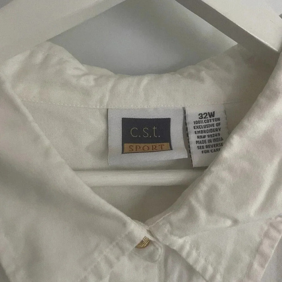 C.S.T. Sport Womens White Button Up Christmas Embroidered Shirt Size 32W Vintage - Picture 7 of 8